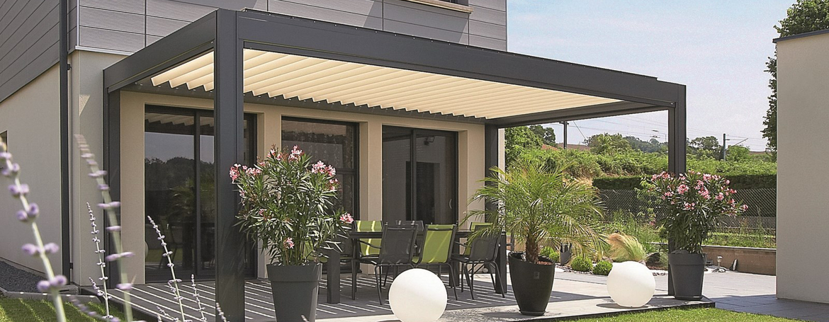 Pergola avec terrasse, pergola bioclimatique lames alu orientables