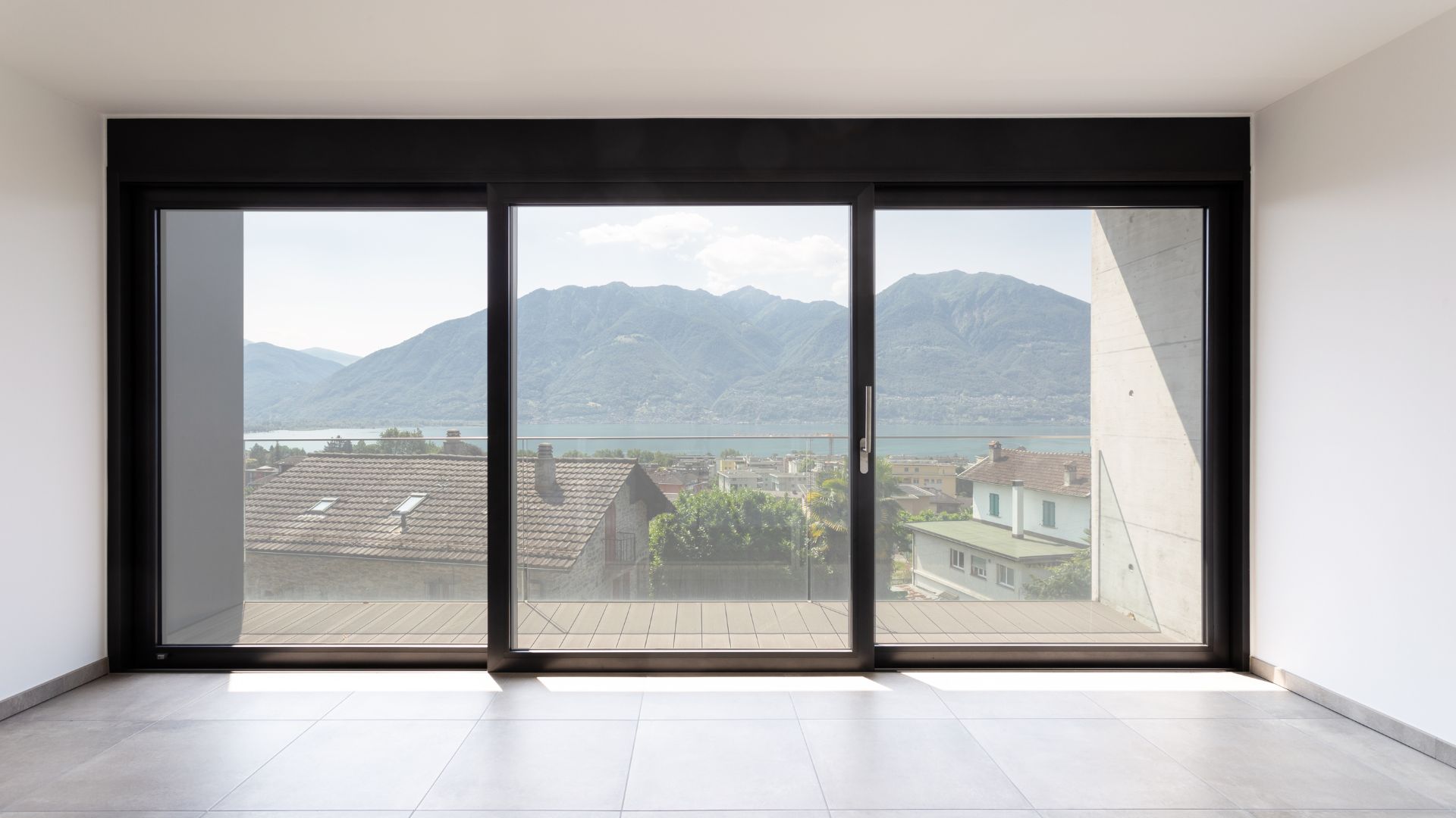Les matériaux disponibles pour une baie vitrée alu noir