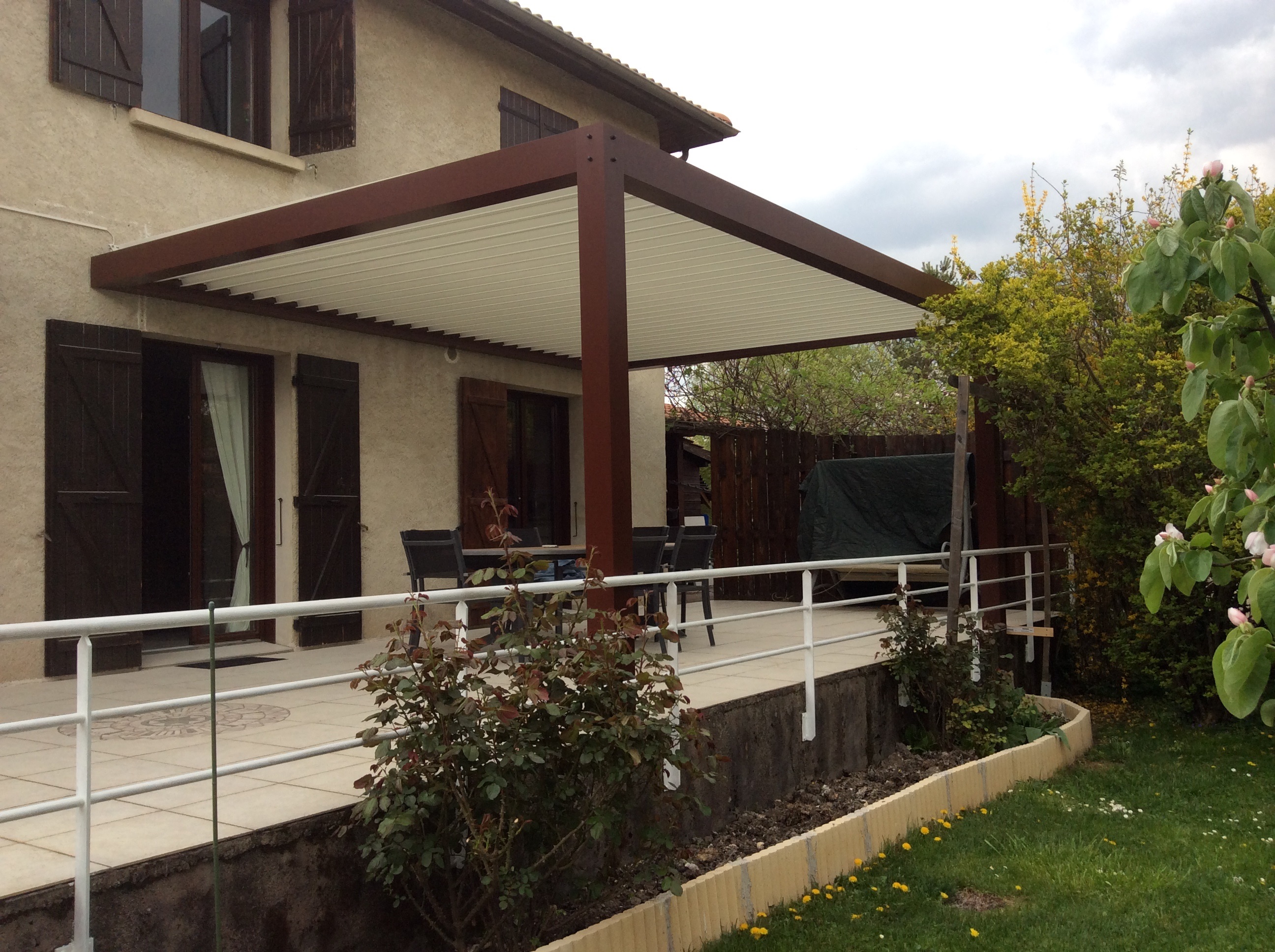 Pergola Bioclimatique Pergola à Lames Orientables Prix sur Mesure