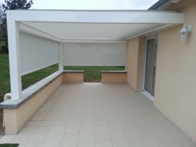 Pergola bioclimatique à lames orientables